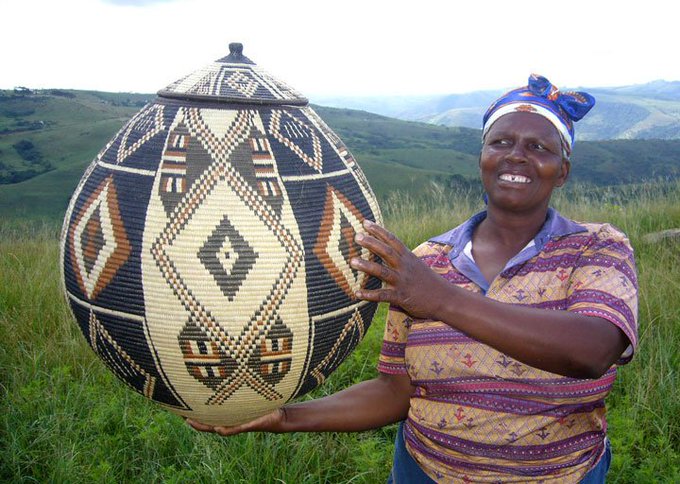 Vina Ndwandwe, award winning South African, Zulu basket maker #womensart ht...