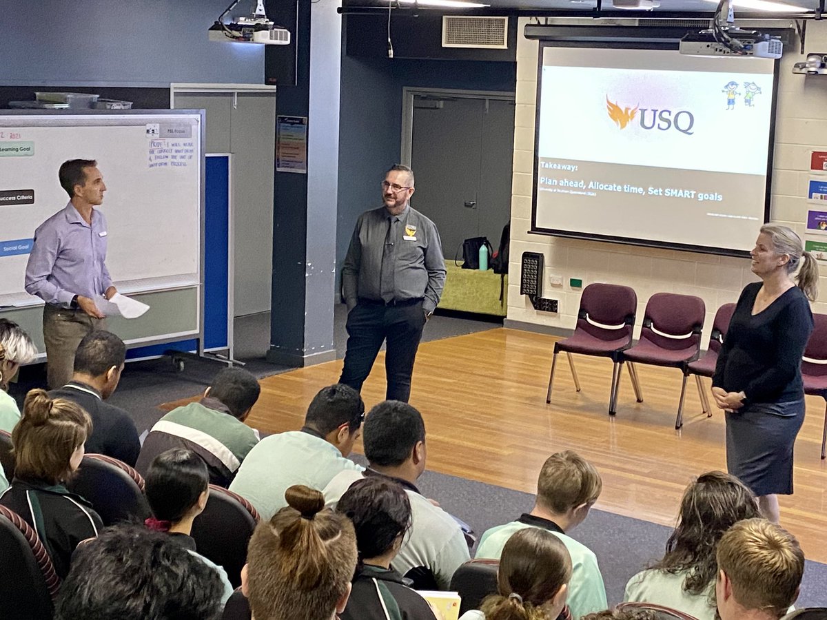 DavSilk's tweet photo. Great work @_TaniaLeach and @RobCantle for facilitating today’s workshop to 70 Bundamba SHS year 11 &amp; 12 #students who have aspirations to continue onto #university #studyskills #GrowthMindset @usqedu @studyUSQ https://t.co/ynOy7hMdeN