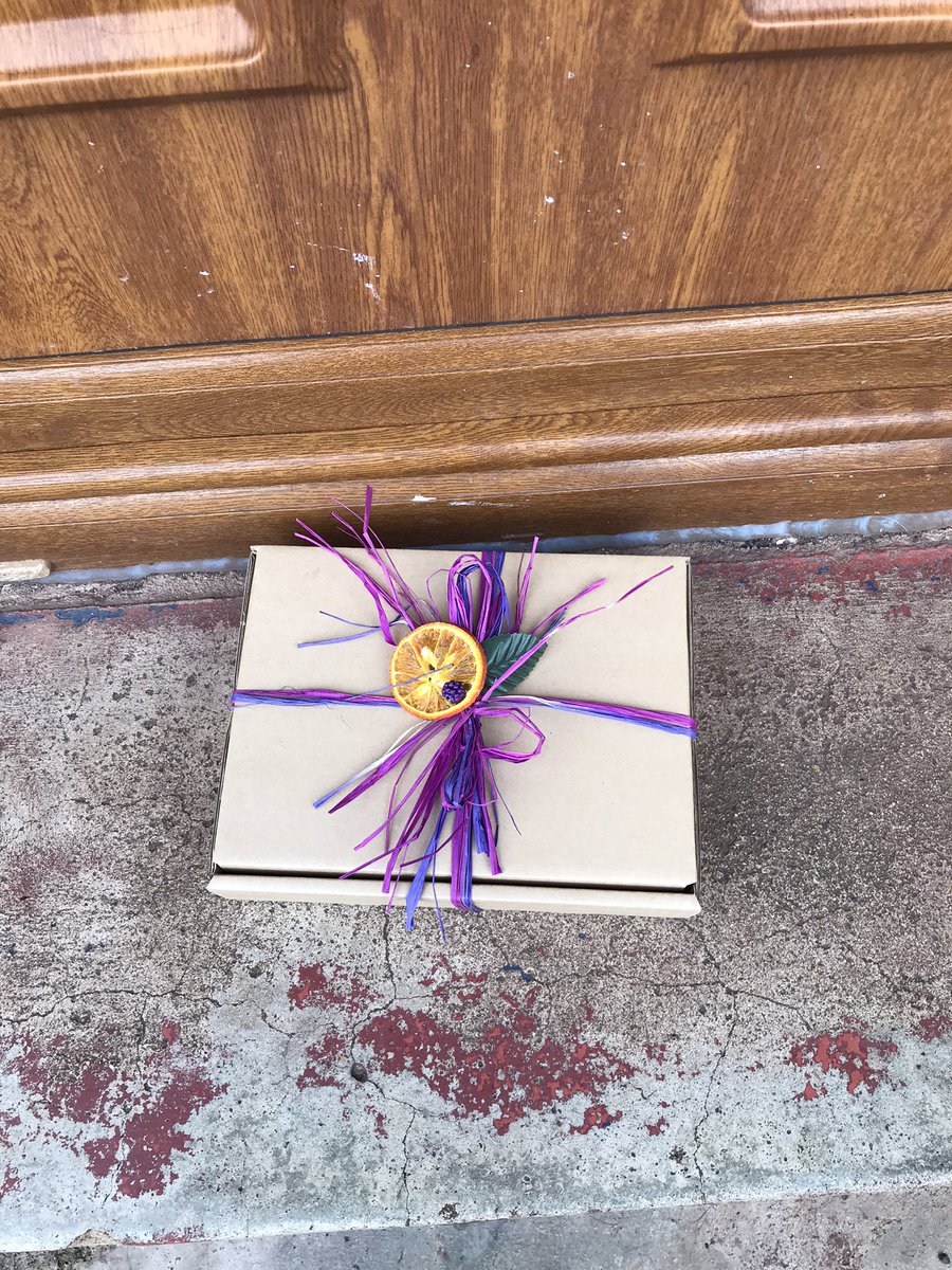 JammyBrambles's tweet photo. For our first random act, we made a stop off at the home of one of our lovely customers - love the smile they brought!! 😊

#randomacts #kindness #BringASmile https://t.co/SsAnLIcrB7