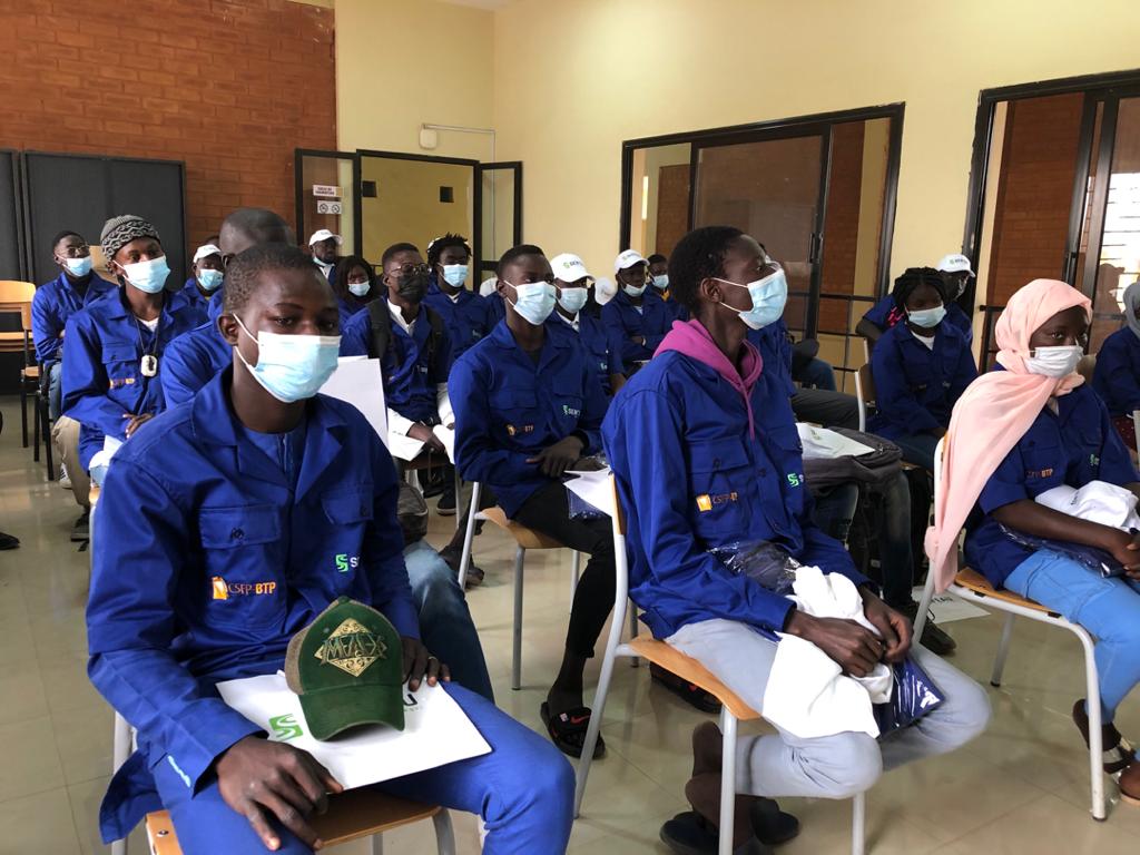 sen_eau's tweet photo. CAP canalisateur
C’est la rentrée pour nos apprentis !
Grâce au partenariat public privé, particulièrement de l’accompagnement du MEFPA et le financement  de 350 millions de francs sur 5 ans du 3FPT, la formation CAP Canalisateur Eau potable a pu voir le jour! https://t.co/LCFFWNQsSh