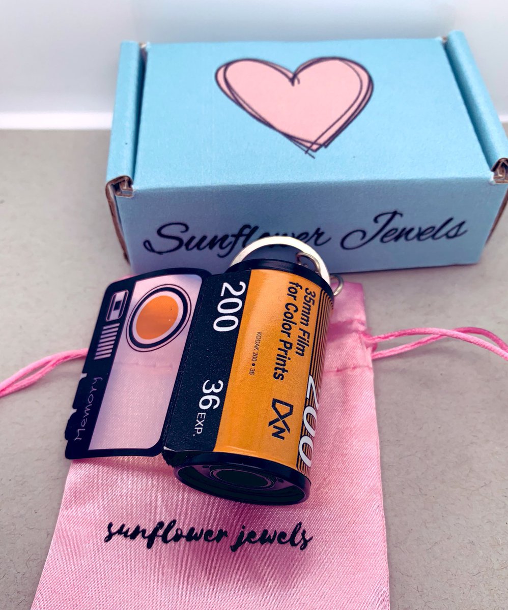 rakilstormi's tweet photo. He got me the cutest film roll keychain with pictures of us in it for Valentine's 🥺🤍 https://t.co/NsOCsg4yGT