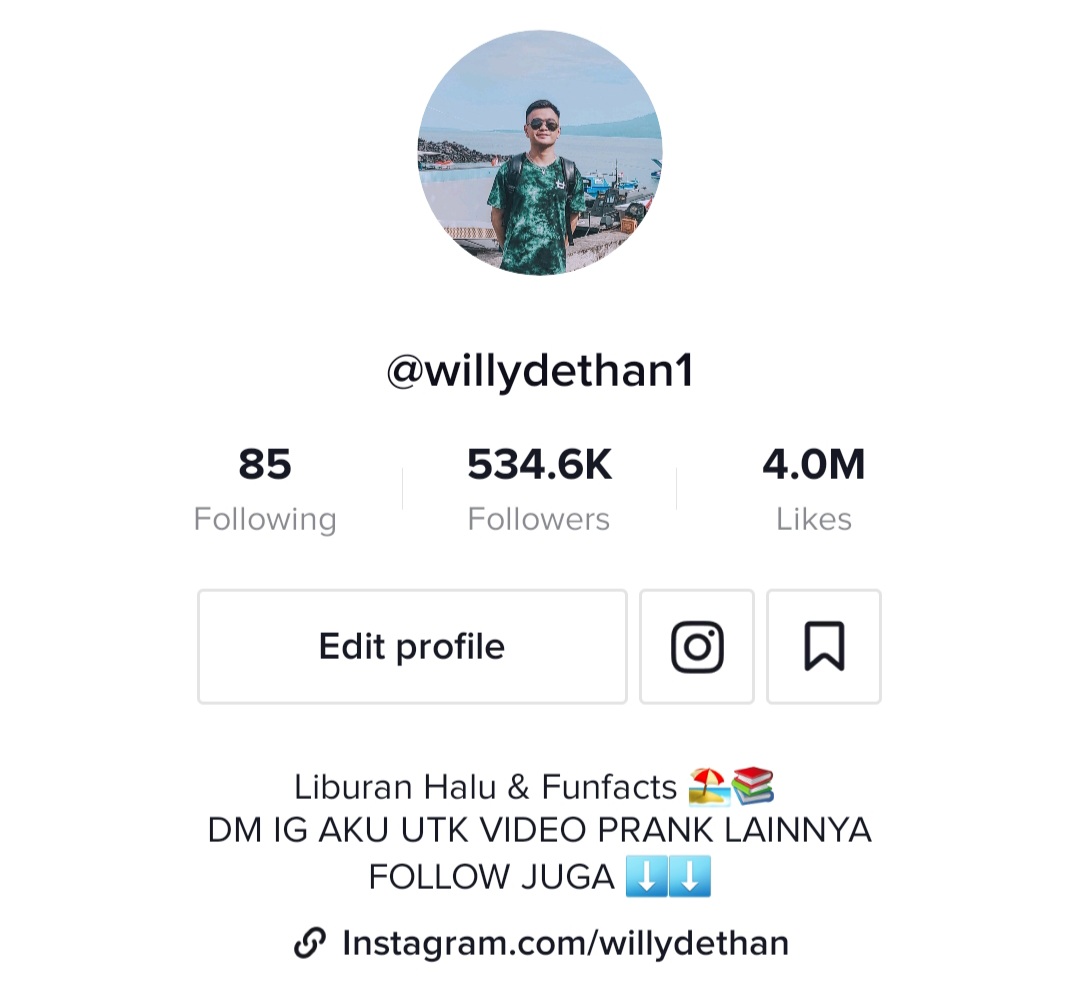 Kalo ditanya cita cita apa pengen jadi travel influencer 😂