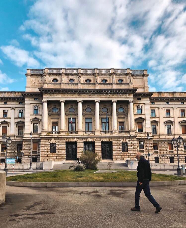 igersts's tweet photo. Buongiorno #Instagramers!
Oggi ammiriamo la facciata del Palazzo di Giustizia grazie alla foto di Samantha Degrassi

#igersts #igersfvg #myts #trieste #friuliveneziagiulia https://t.co/A766cnQUG9