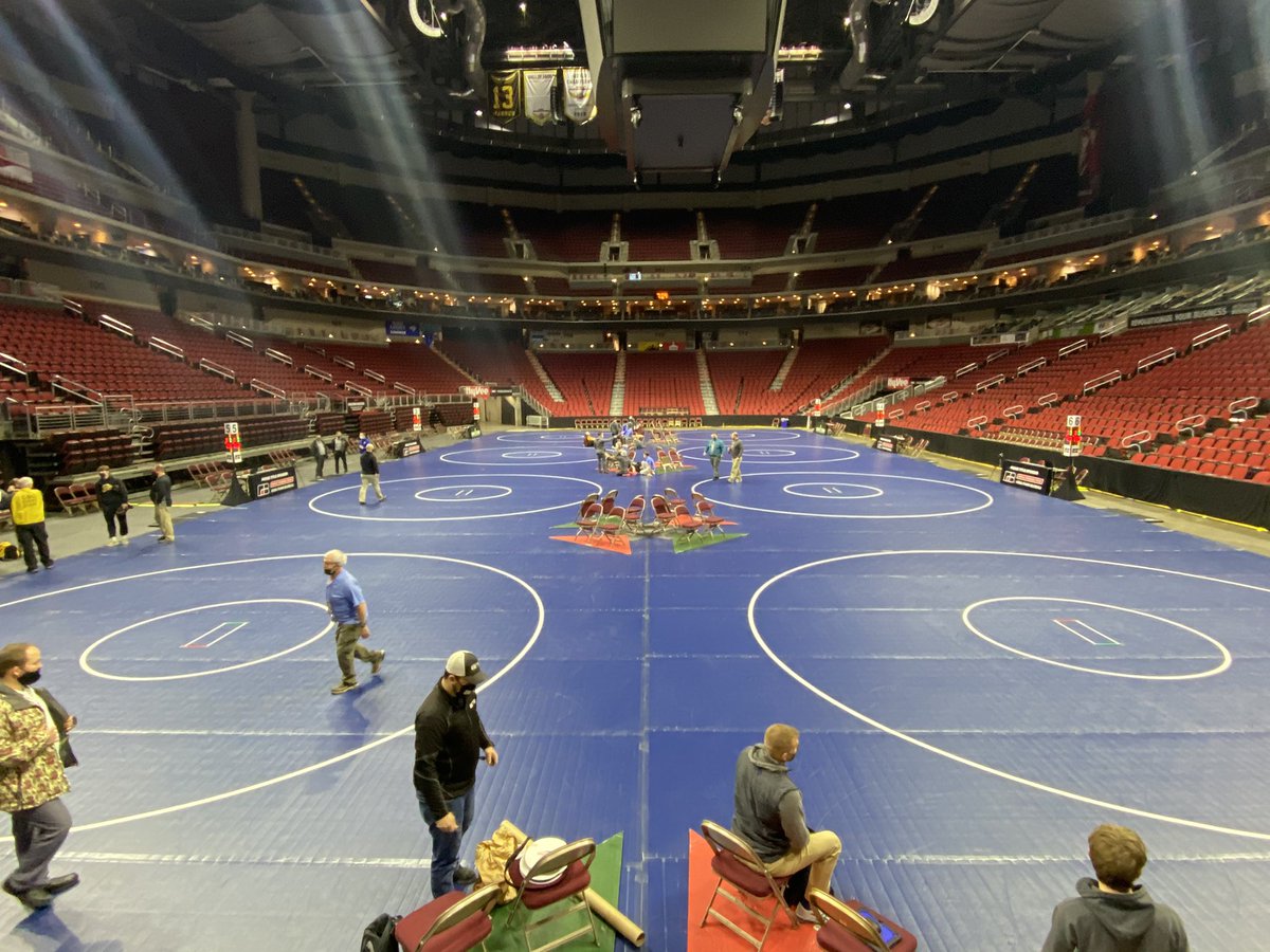 Coming soon...#iahswr
🏆 iahsaa.org/wrestling/stat…