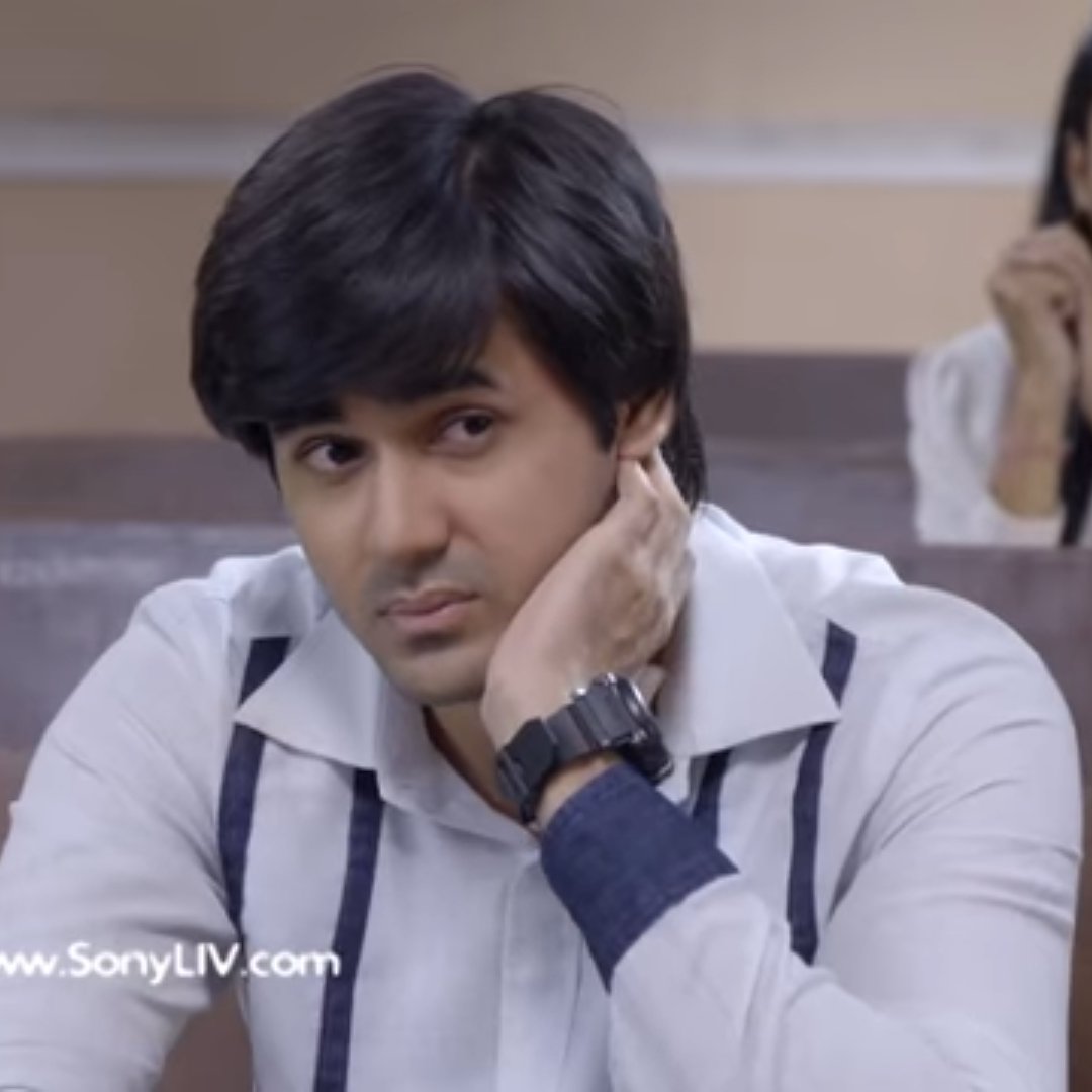 Pic 1 : Ashi followed him back but then unfollowed. Pic 2 : Fandom be like haan haan inki life mein ek baar mein kuch seedha hota hi kahan hai  #AshDeep |  #YehUnDinonKiBaatHai