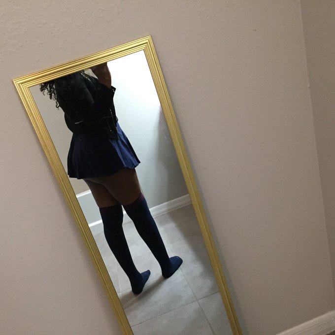 Check out my new panty wetting video on https://t.co/gMk2g90XRl https://t.co/MzSPRlHMJ4