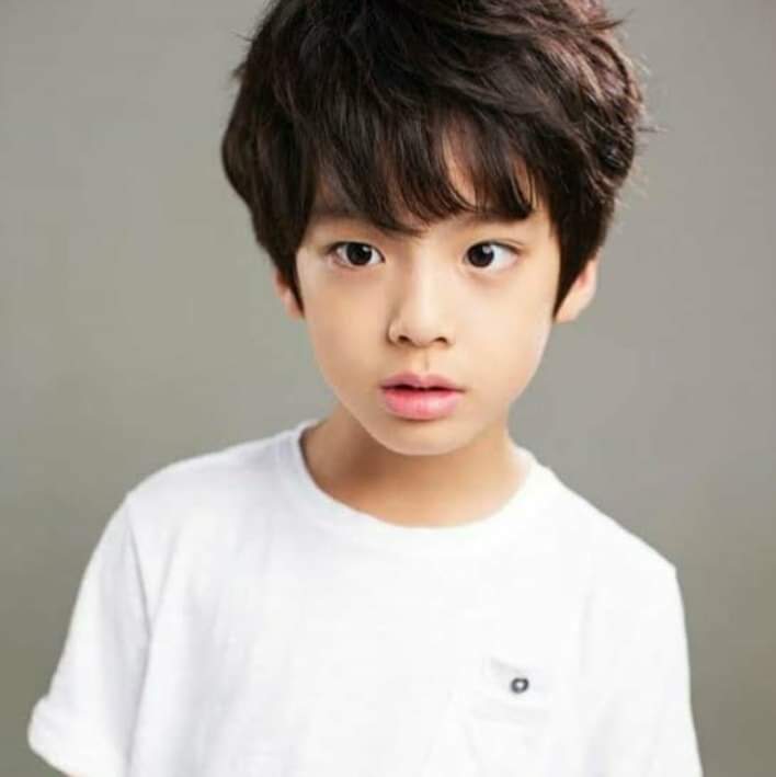 IStan_ENHYPEN's tweet photo. Wait... omg omg MINI JAKE???!!!! https://t.co/PO7W80cTW0