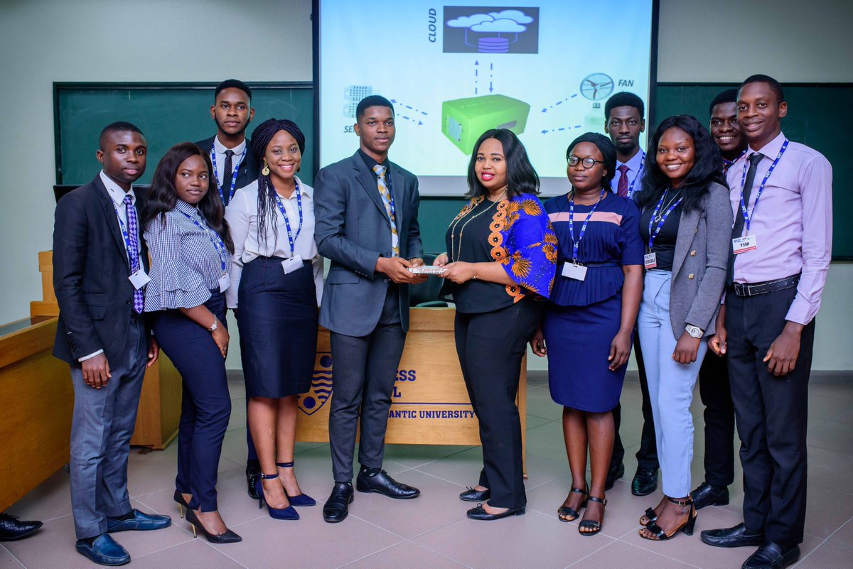 JANigeria's tweet photo. A quick #throwback to #ViMP2020 where 50 young people were equipped with crucial business, leadership and managerial skills aimed at preparing them for the world of business as managers and entrepreneurs.
___
#YouthEmpowerment #FinancialLiteracy #JANigeria #Entrepreneurship https://t.co/qsEdgDj4HZ
