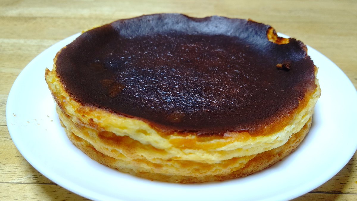 Nobuko 時々着物生活 On Twitter 酒粕入りチーズケーキ焼いた 長女にはリベンジ と言われ 息子はいつ食べるのか気にしてる 今日は 食べないよと言ったらガッカリしてアイスを食べてた こんな時間に食べたら太るよと言いかけて 体脂肪率一桁の君は太った方が良いかと