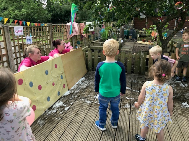 "Holyrood Astley are worth their weight in gold, Orlagh has loved every second. It really has been invaluable for development and the start of her education, she learns skills daily and social interaction with peers. Staff are amazing, a fantastic support #ThumbsUpForEarlyYears