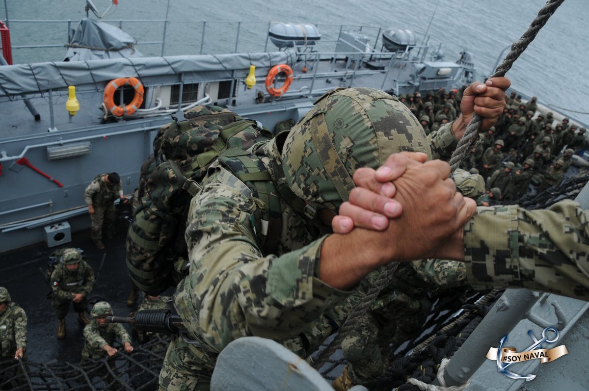 Espíritu de cuerpo y trabajo en equipo son valores indispensables de un #InfanteDeMarina.

#FelizJueves