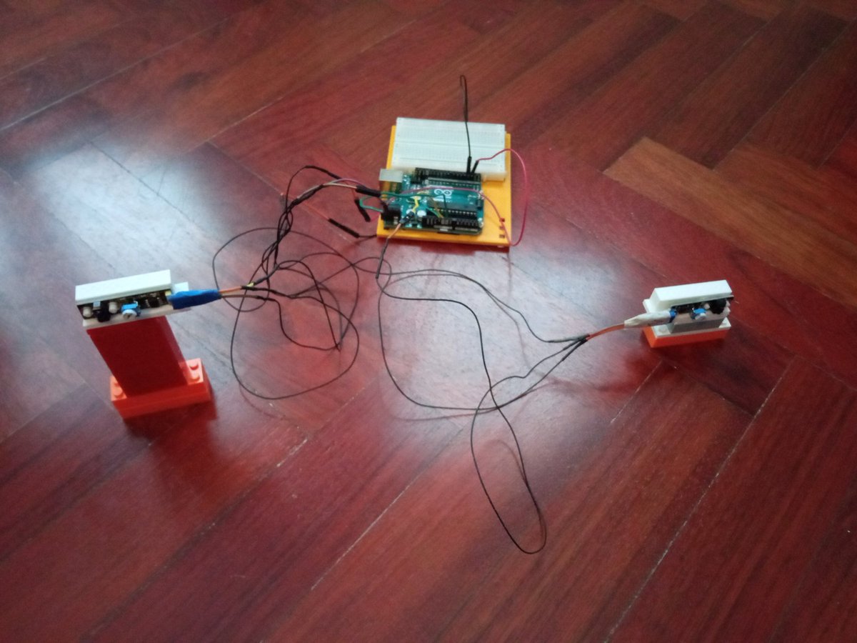 Brunofv4's tweet image. Uno de los proyectos más útiles que he hecho con Arduino es el de un sistema para medir tiempos activado con sensores de infrarrojo. Sirve para cinemática, dinámica.... Lo empleo un montón en clase.
#arduinostudentkit #arduinoeducation #camptecnologico
