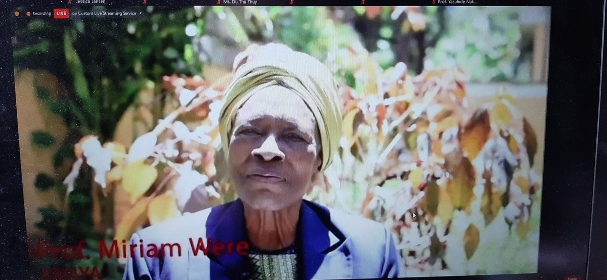 GroeiGids's tweet image. Now professor Miriam Were from Kenya speaking on the importance of global cooperation in implementation of the MCH Handbook #inspiration #GroeiGids #impactonlifeofthechild #closetocommunity #webinar #mchhandbook