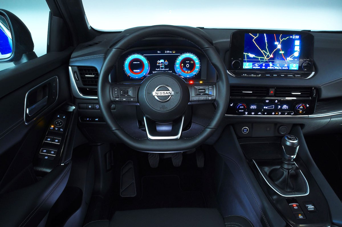 whatcar's tweet image. It&apos;s the BIG one...

After months of teasers, the all-new, third-gen @NissanUK #Qashqai has been officially REVEALED with improved technology, practicality and quality.

Head to our full story for all the details and exclusive studio pics 👀 buff.ly/3prIg05