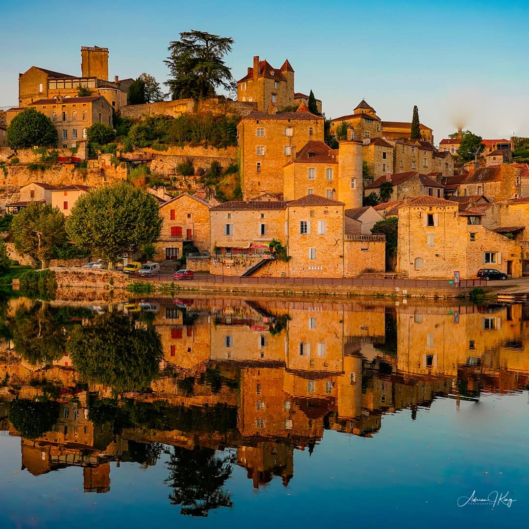 Cahorsvalleelot's tweet photo. [UN RÊVE ÉVEILLÉ] Le 🌞 revient et vous donne la bougeotte ? Évadez vous en vallée du Lot ! 

Pour des #vacances de rêve 🥰 https://t.co/RB7UXwbXuv

📷 https://t.co/oiQfYRxpzu à #Escamps
https://t.co/pKsyG8mfs5 au #ChateauMercues
https://t.co/mdaoC38t3J à #Puyleveque https://t.co/FqK4KmqCUD