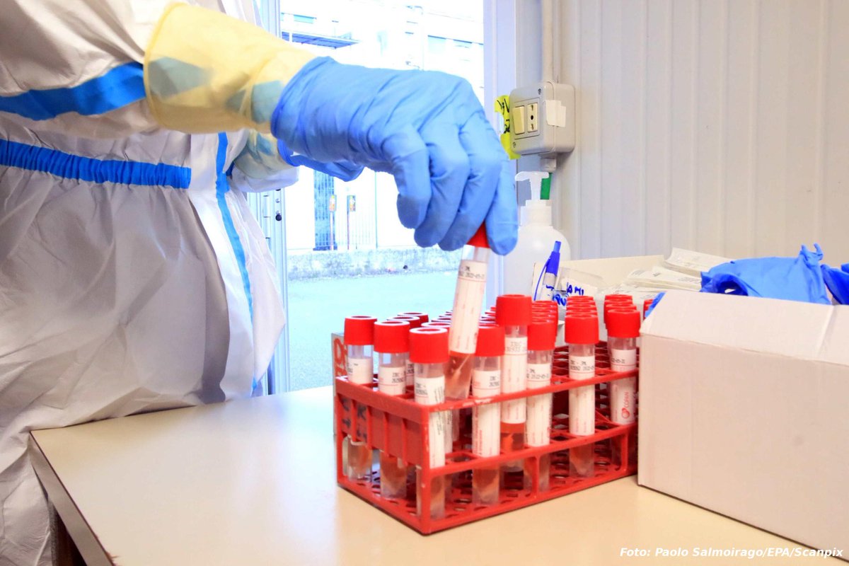 ‼️ Koronavīrusa izraisītā slimība #COVID19 pēdējā diennaktī apstiprināta 708 cilvēkiem, saņemti ziņojumi par 13 mirušajiem (divi cilvēki 60-70 gadu vecumā, viens 70-80 gadu vecumā, astoņi 80-90 gadu vecumā, divi 90-95 gadu vecumā), informē <a href="/SPKCentrs/">SPKC.gov.lv</a>.