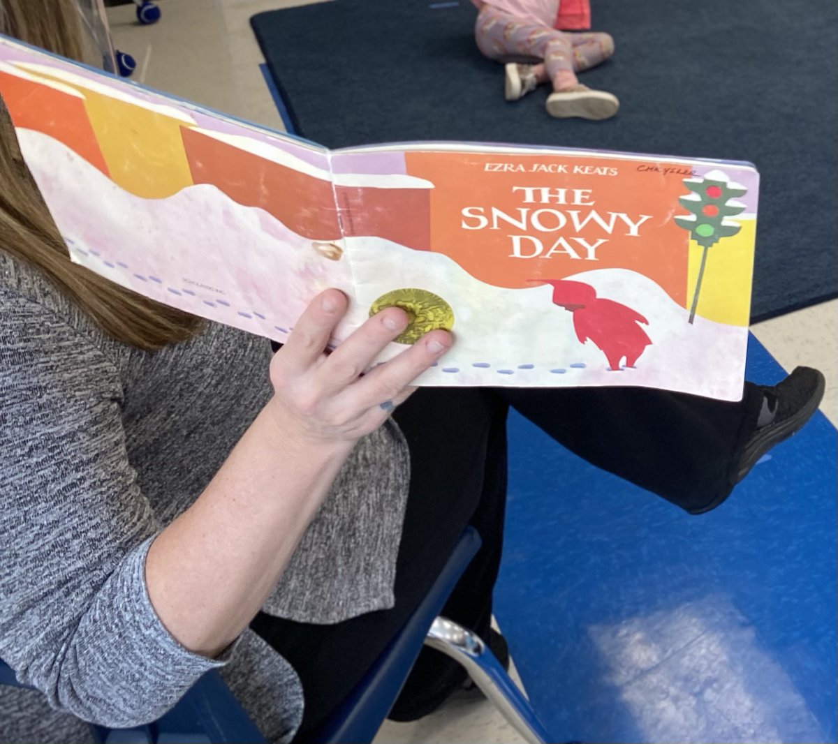 On Tuesday, on our very own snowy day, we read “The Snowy Day”.  This book, which was published in 1962, was considered groundbreaking, as it features the first black main character in a children’s book. #BlackHistoryMonth @93duker9