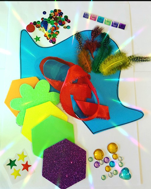 TimeBallHull's tweet photo. It may be grey outside, but our engagement officer is busy preparing colourful FREE craft packs for the community! These are always popular, especially now children are spending more time at home. #timeball #freecrafts #craftpacks @HeritageLearn @HeritageFundNOR #freeresources https://t.co/eYeHFxUT8D
