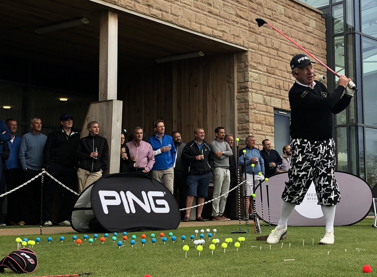 trickgolfshow's tweet photo. Proud to be an #ambassador for @volvikUSA big thanks to @BrandFusionLtd @Iknownigel for your support in my #GolfTrickShows around the world 🌍 looking forward to getting back on the road with the Show #VaccinationCovid today 👍 https://t.co/ZvOx5atcFe