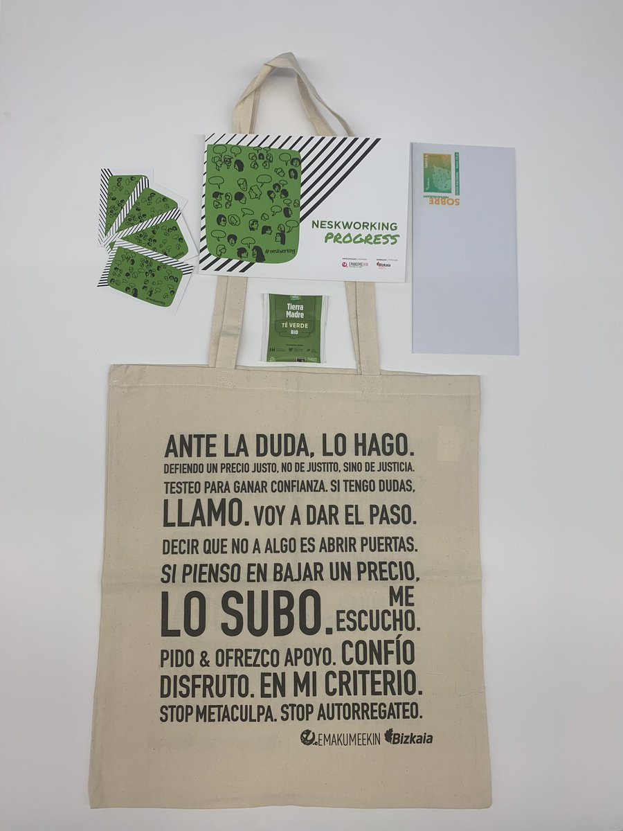 NatyPenadas's tweet photo. Tengo muchas ganas de poder catar el kit que nos envío @emakumeekin para el #Neskworking de hoy 🙌🏾❤️

Mirad qué bonito!

#Emprendimiento #Emakumeekin #SerEmakumeekin #KoalakStudios https://t.co/L6RHMA4WSY