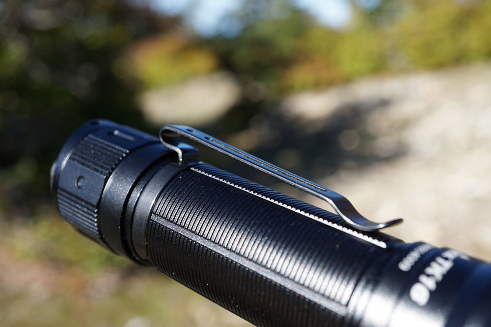 FenixLinternas's tweet image. La TK16V2.0 es una verdadera linterna táctica.
El interruptor trasero doble le ofrece una operación rápida y sencilla entre 6 modos de iluminación. #linternaled #linternapotenteled #linternasfenix #edc #linternatactica fenixlinternas.com