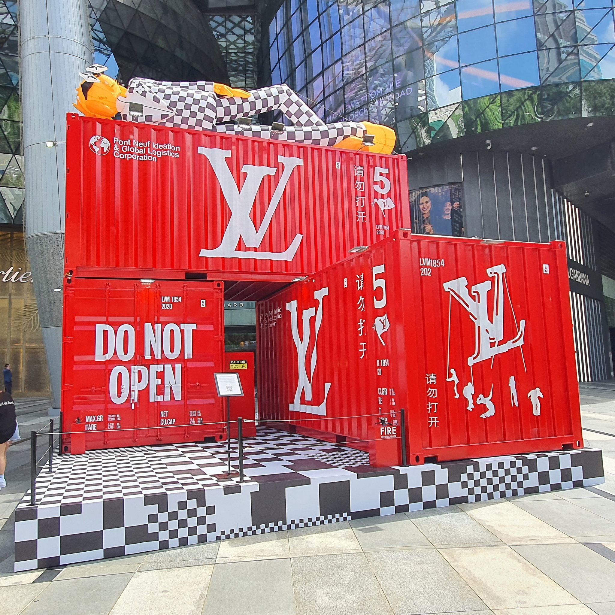 Louis Vuitton, #LV Showroom, Orchard Road Singapore – The