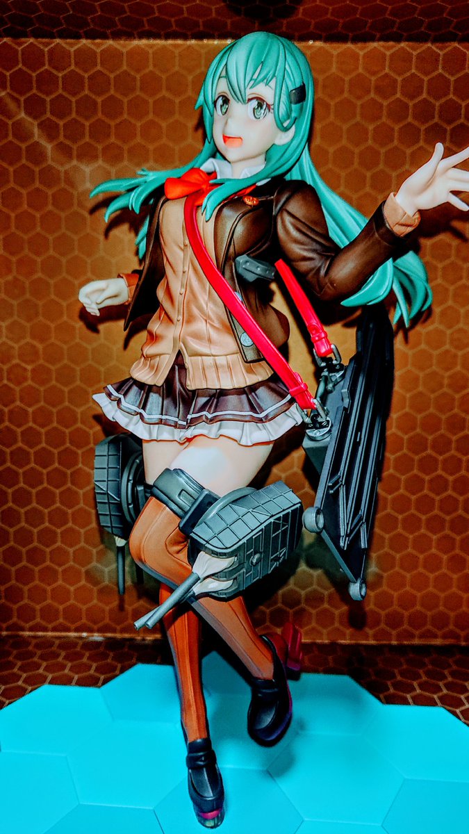 Twoucan 鈴谷 改二 の注目ツイート イラスト マンガ コスプレ モデル