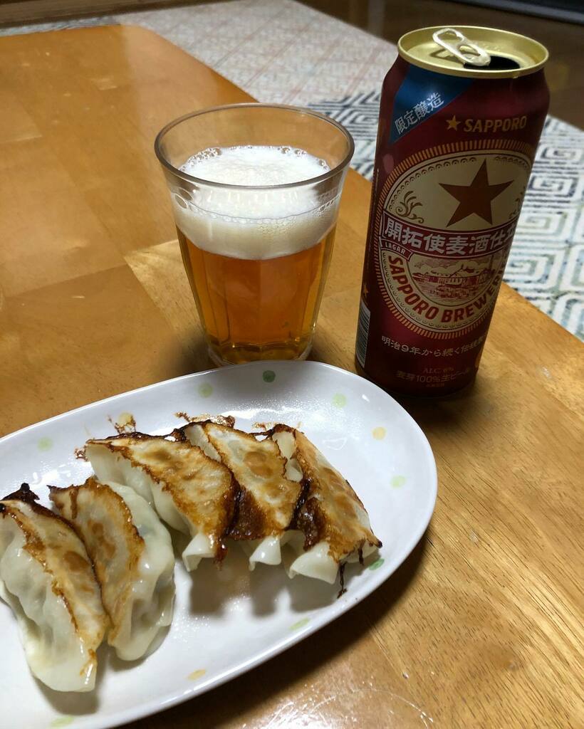 mysn17077933's tweet photo. 受験生の皆さん
LAGAR
じゃないからね
出ますよ
#サッポロビール
#開拓使麦酒仕立て
#ALC6%
#濃いです
#餃子 https://t.co/hSunZvl5er https://t.co/j2csUYo35K