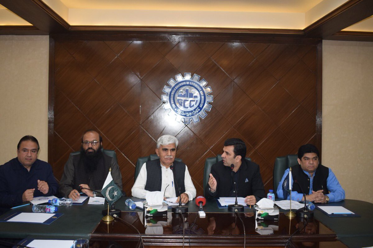 thegcciofficial's tweet photo. #PresidentGCCI Umar Ashraf Mughal, #SVP Ajmal Awan & #VP Qaiser Amin welcomed the visit of #ChiefGEPCO Muhammad Ayub to #GCCI.
Along with #GcciFormerPresident & #ExecutiveMembers.
#MeetingAgenda: To discuss GEPCO issues facing by #GCCIMembers.
@UmarashrafSAG
Dated: (18-02-2021) https://t.co/gMlKHNXiHo
