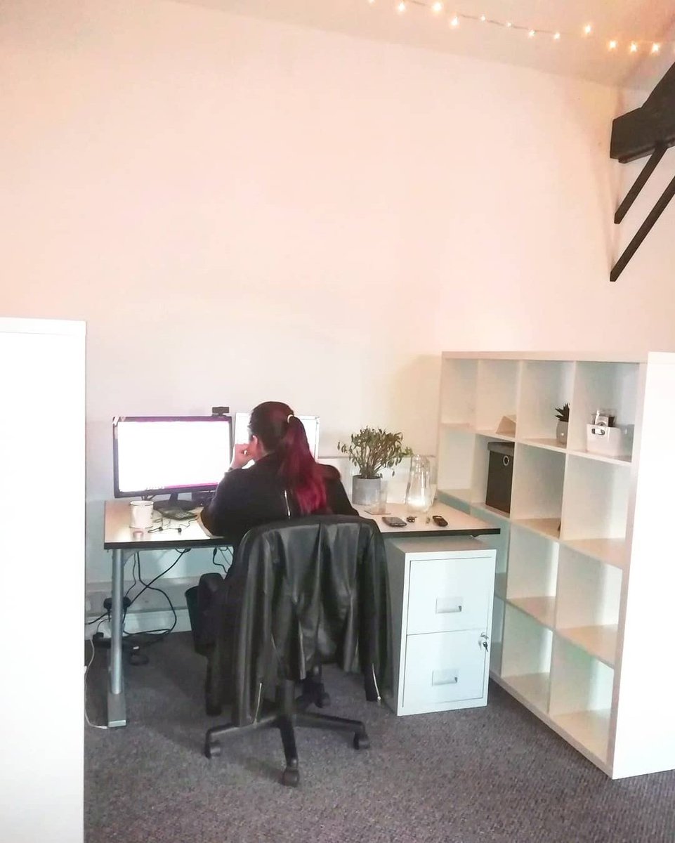 WirralLoft's tweet photo. Making the most of working without distraction 👌 https://t.co/7a0fZofOsx