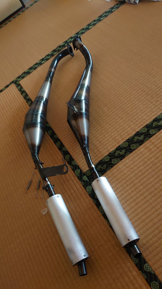 3918_NS1's tweet photo. アルファーレーシングのチャンバー届きました！！
#ns250r #MC11 #アルファーレーシング
#2スト https://t.co/08YL8RBoUB
