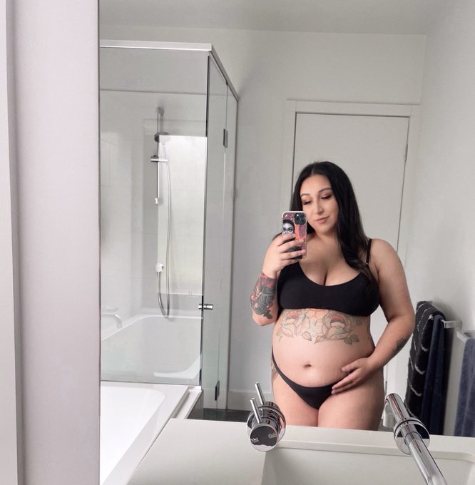 He&rsquo;s starting show a little more now 🍼 https://t.co/MNfg4RYWtQ<a href="/tag/onlyfans"class="tags"><span>#onlyfans</span></a>