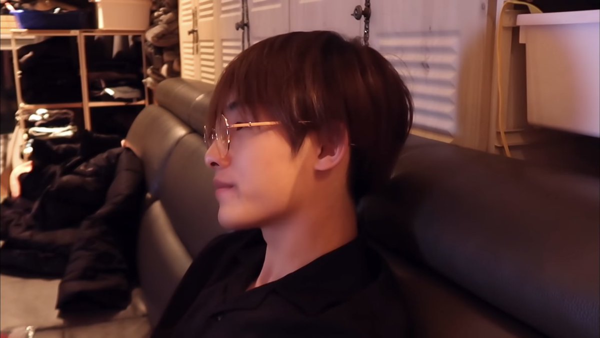 okay but jaehyun and winwin in specs—