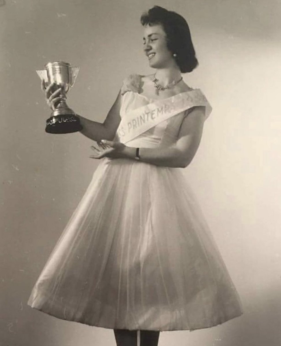 DiscoverSouria's tweet photo. beauty queens • VINTAGE SYRIA https://t.co/RPO9fgx2yx