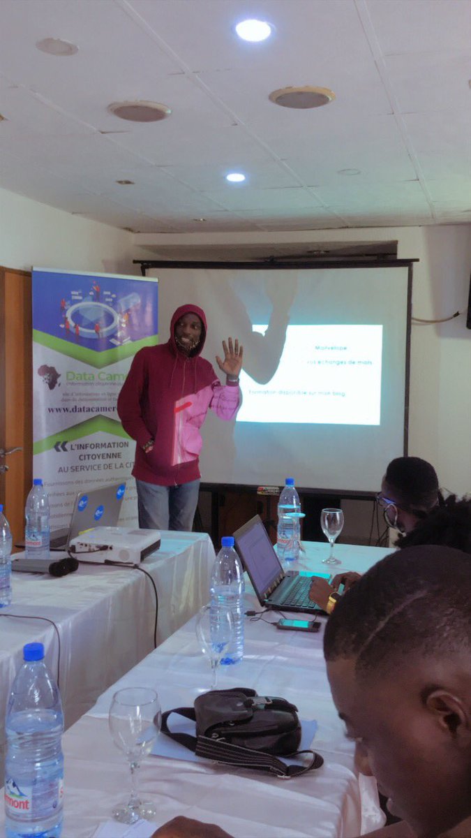 alida_eboo's tweet photo. Premier formateur de la journée @Frankywilly qui nous a initié à l’utilisation de #Mailvelope
Atelier #CoronaVirusFacts avec @DefyhatenowWCA @NgalaDesmond
#UNESCO #ABC #UNION_EUROPEENNE, #DEFYHATENOW #Factcheking https://t.co/H2GyUKqt9m
