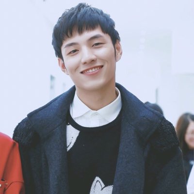 YYMYW9492's tweet photo. #새프로필사진 https://t.co/kNJABme9TI