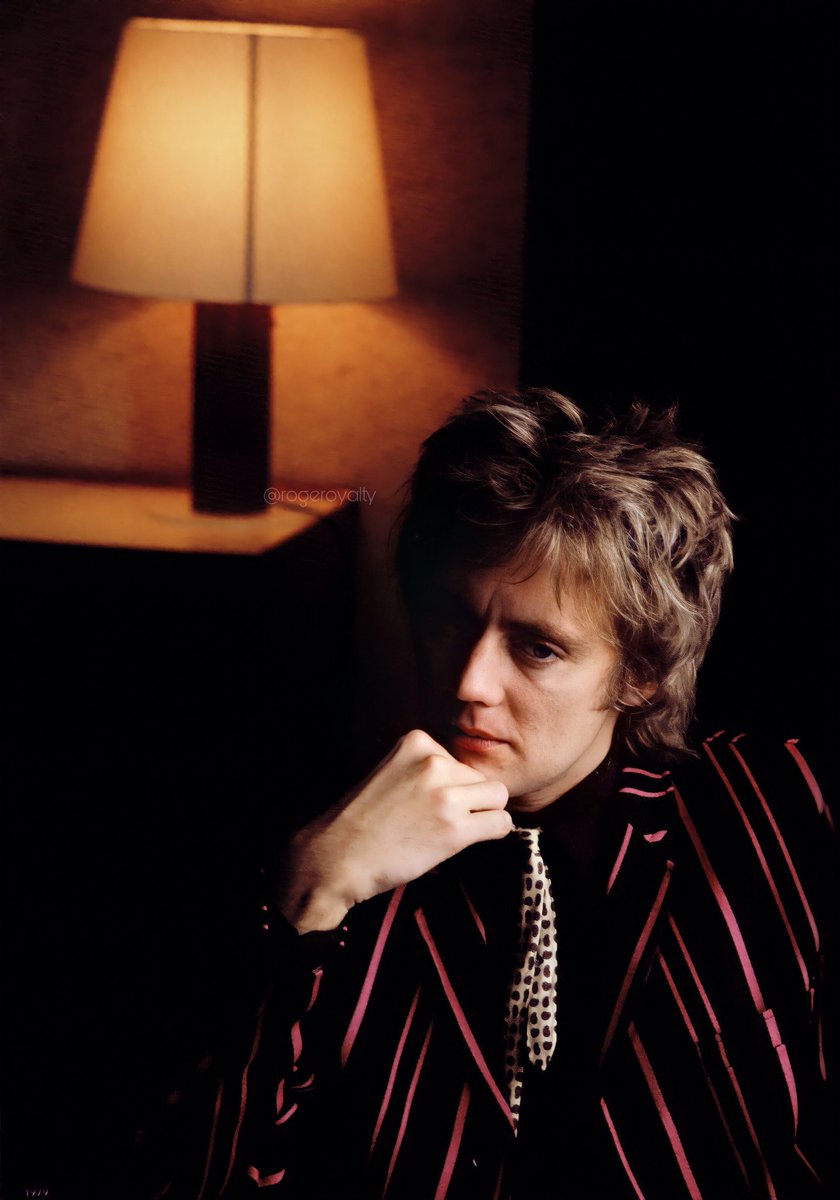 Roger during interview with Music Life magazine in Japan, April 1979.

📸 Koh Hasebe
#myscan