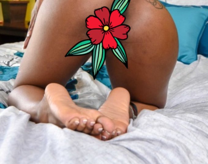 Morning my Piggies, Subs, loves and ReTweeters!💝   #assandsoles #ebonyfeet #FOOTFETİSH #prettyfeet #ebonysoles<a href="/tag/footfetish"class="tags"><span>#footfetish</span></a><a href="/tag/prettyfeet"class="tags"><span>#prettyfeet</span></a><a href="/tag/findom"class="tags"><span>#findom</span></a><a href="/tag/bootybounce"class="tags"><span>#bootybounce</span></a><a href="/tag/ebonyfeet"class="tags"><span>#ebonyfeet</span></a>