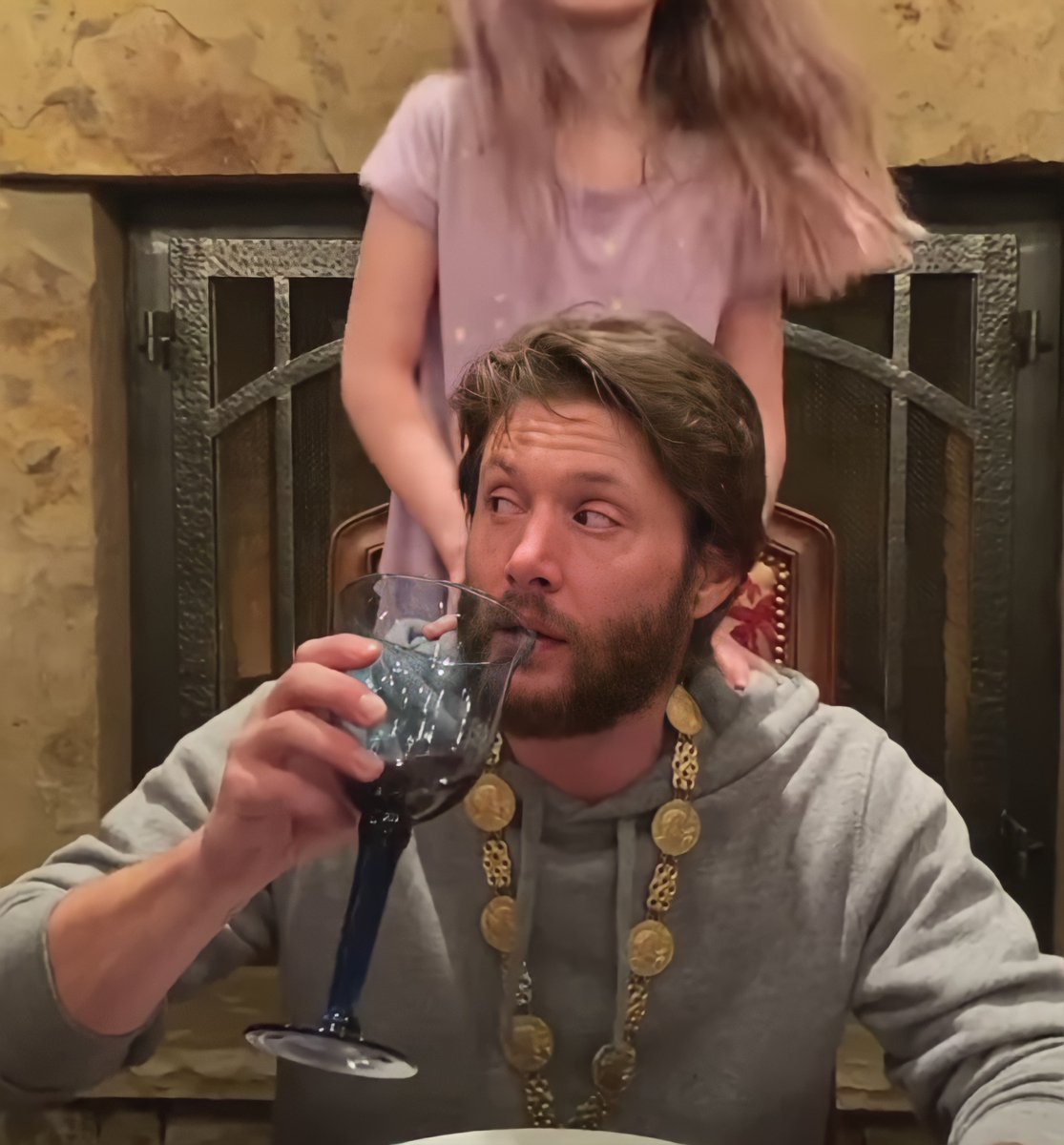 He still so proud pls look at him bringing the necklace up for no reason