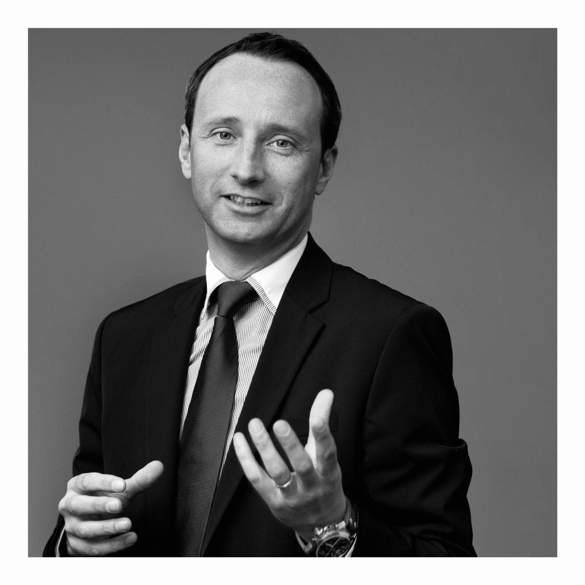BAM_CAMPUS's tweet photo. BAM student congress is near so we present you one of our key speakers: 
Xavier Verhaeghe (PwC) will speak about " the personalization dilemma. 6 key considerations to keep in mind. "
#BAM #Studentcongress https://t.co/wC5A1wEneV
