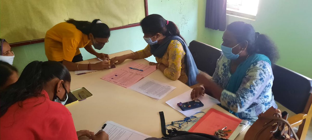 JnvDiu's tweet photo. #Reopening #school Parents submitting #consentform @JnvDiu https://t.co/pGrfGINz1v