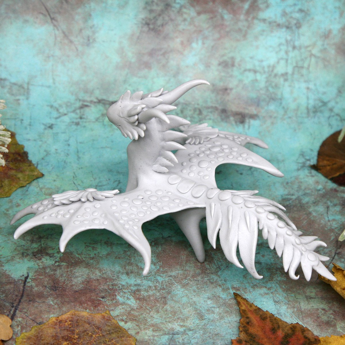 rainbowmarleo's tweet photo. Some dragons brought to me by Evgeny Hontor. Black, white ones, but Takhisis sucks — you may paint them as you wish!
https://t.co/oWFXXAJfbz
#takhisis #adnd #dnd #dragon #dragons #wyrm #whitedragon #blackdragon #dragonfigure #dungeonmaster #fantasysculpture https://t.co/4r0xE4UbHt