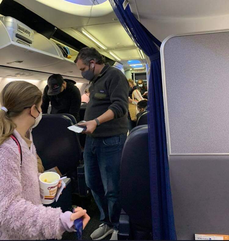 ShePersistedFB's tweet photo. @tedcruz This you? Going to Mexico while people in Texas are freezing to death? Bro...... COME ON. You've abandoned your people! https://t.co/GXhZ4KKgie