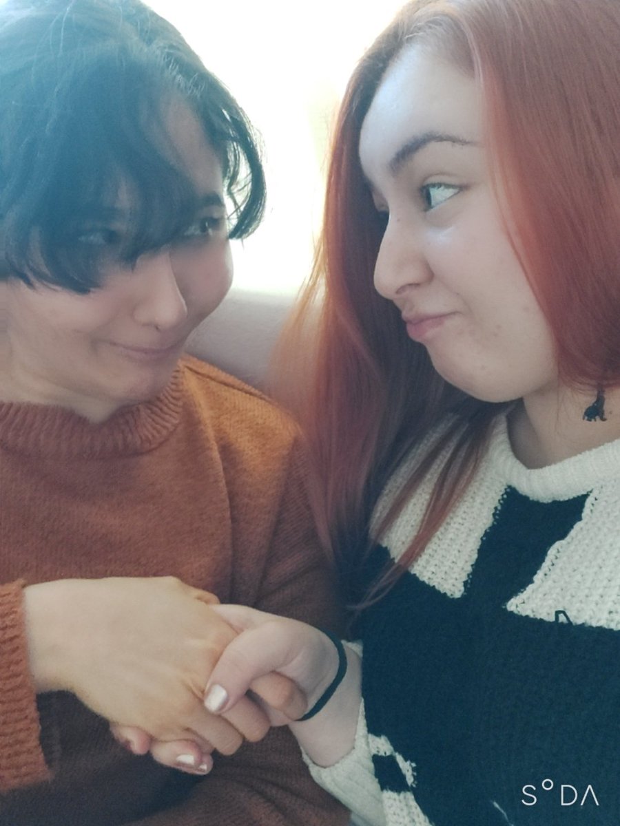 Kaçıncı yılımız bilmiyoruz ama ilişkimizi bir yıl daha uzatmaya karar verdik 🤣 <a href="/ylmzselo_/">Selcen</a>