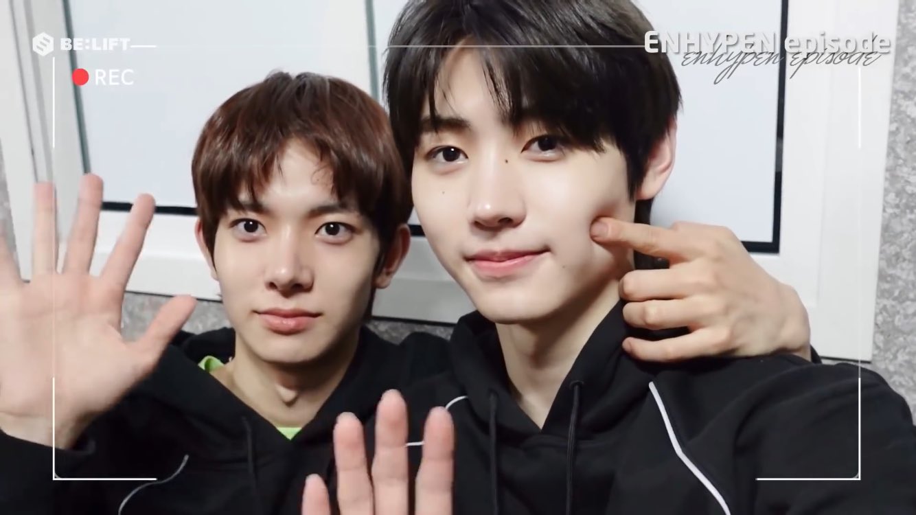 EuggwHWWYAE2yBQ?format=jpg&name=large