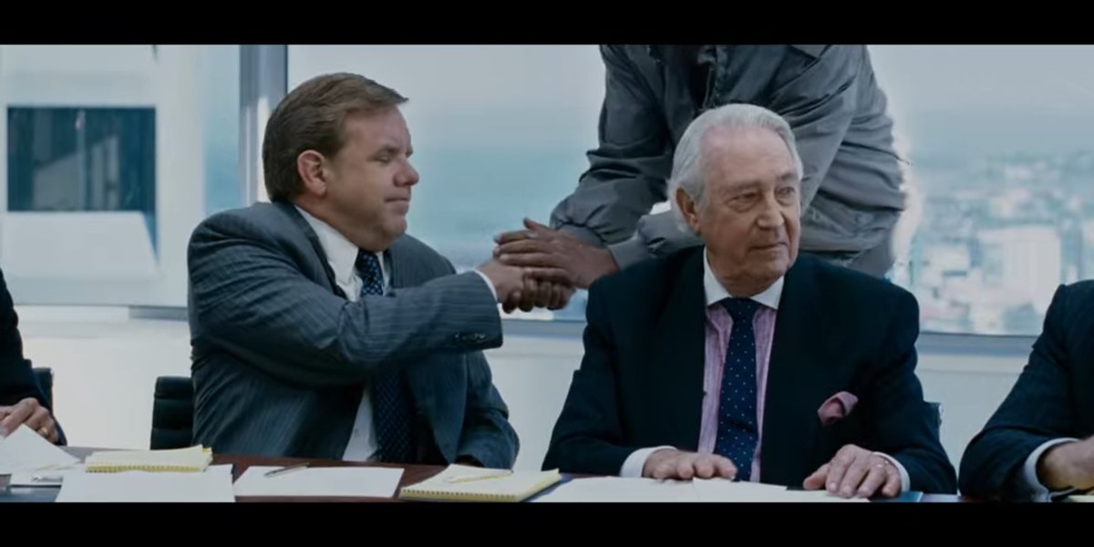 Arkadaş ortamında aniden eski sevgilim arar
ben;  arkadaş olarak konuşuyoruz

Arkadaşlarım: