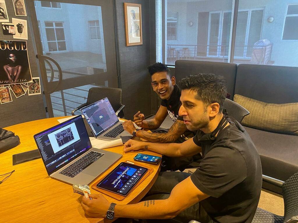 Multi Tusking the GRID way. @yatisnarsi <a href="/jineil/">jineil degannes</a> instagr.am/p/CLbuAFXp6T-/