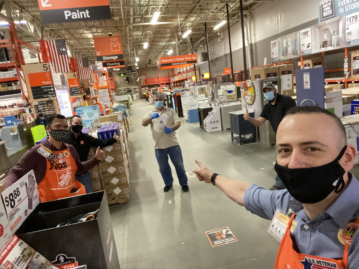 Congratulations to our very own Milo, at the Mohegan Lake Home Depot paint department for reaching another milestone.  You earned that Platinum award and we are lucky to have you on the team! #HomeDepot