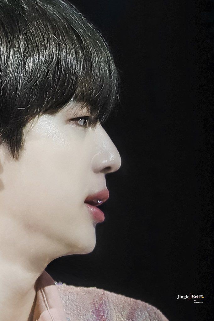 The side profile of Kim Seokjin An important thread~