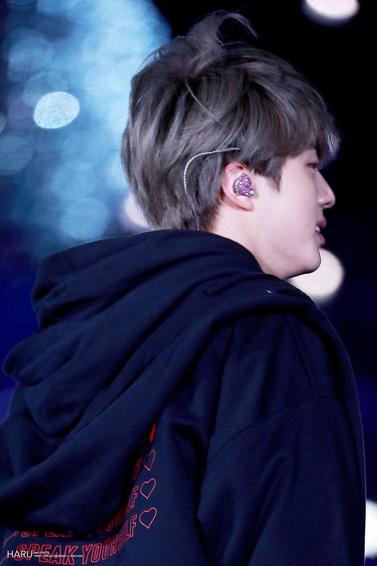 The side profile of Kim Seokjin An important thread~